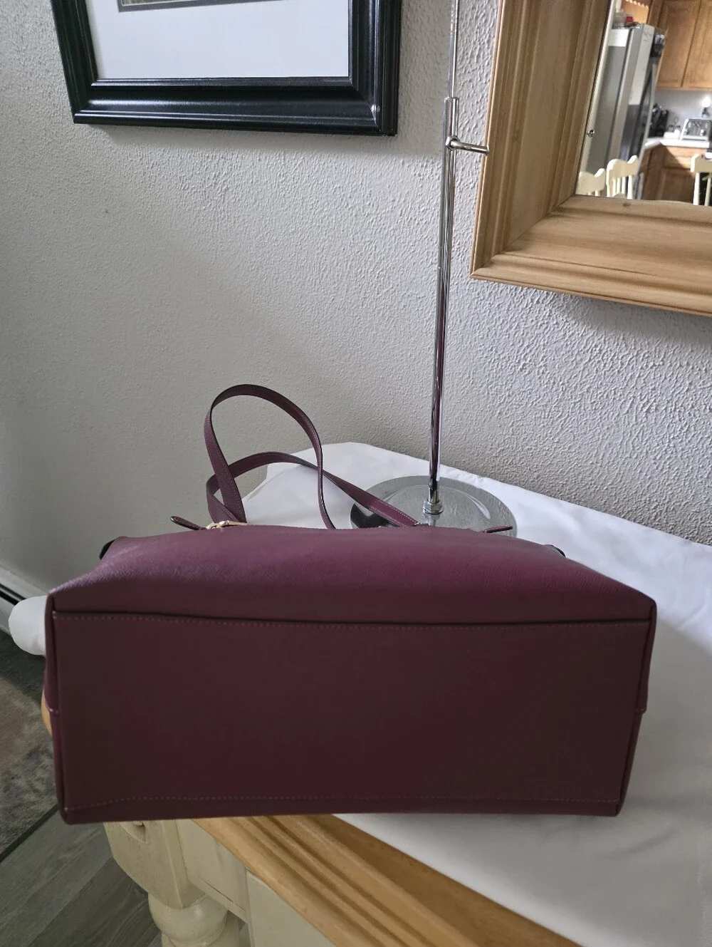 COACH  79608 black Cherry  Gallery Shoulder Tote